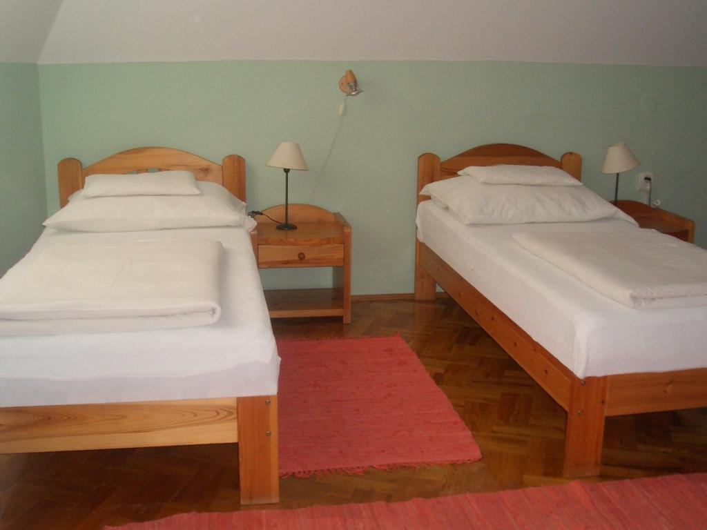 Apartments-Mini-Hotel Csongrád Cameră foto