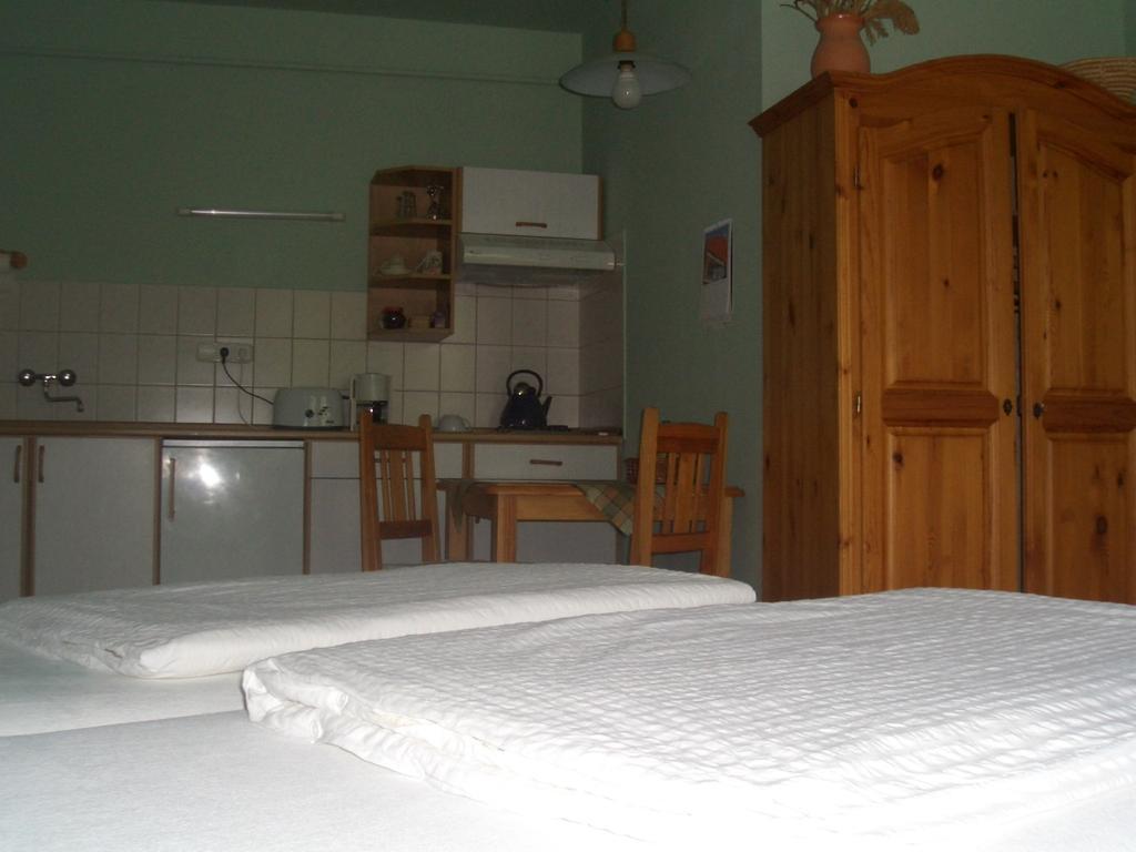 Apartments-Mini-Hotel Csongrád Cameră foto